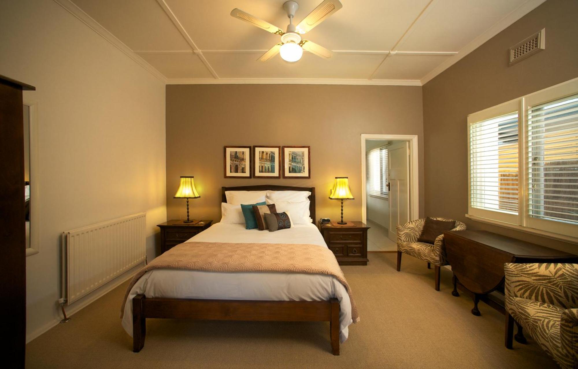 แพลนเตชั่น เฮาส์ แอท ไวท์คลิฟส์ Bed & Breakfast ราย ภายนอก รูปภาพ