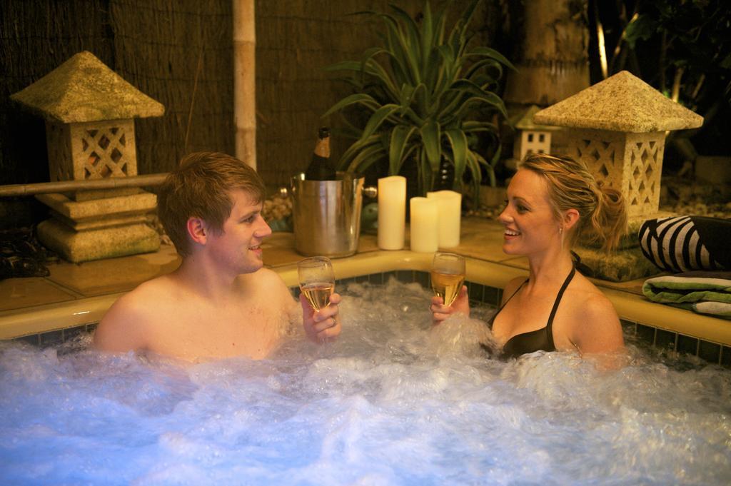 แพลนเตชั่น เฮาส์ แอท ไวท์คลิฟส์ Bed & Breakfast ราย ภายนอก รูปภาพ